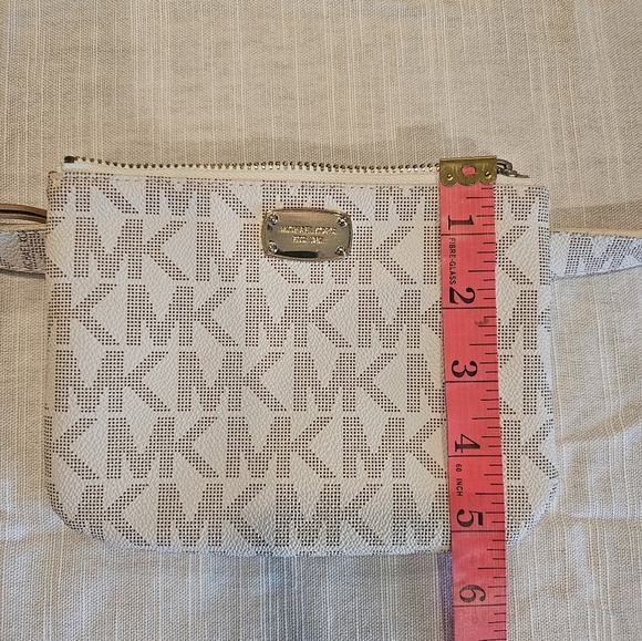 Michael Kors Cream Monogram Belt Bag - Picture 3 of 11